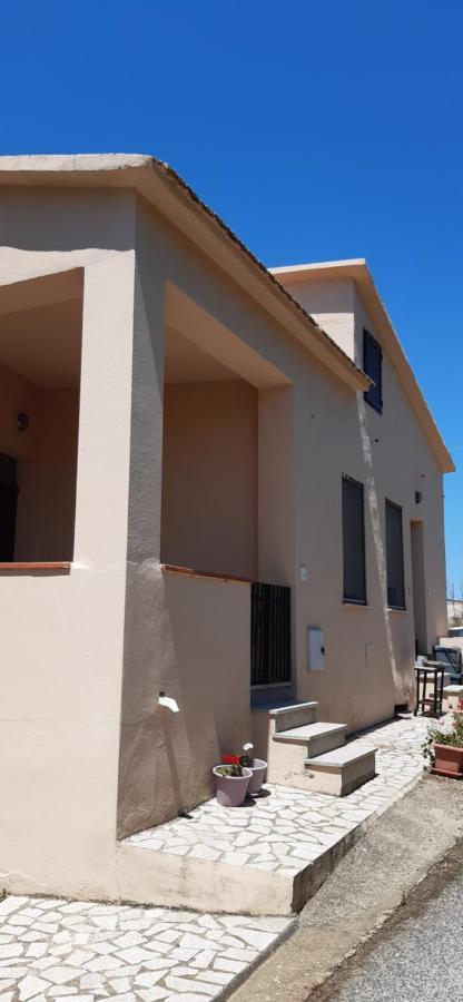 Casa Vacanza Costa Rossa Vista Mare Trinità dʼAgultu Zewnętrze zdjęcie