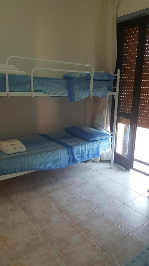 Casa Vacanza Costa Rossa Vista Mare Trinità dʼAgultu Zewnętrze zdjęcie